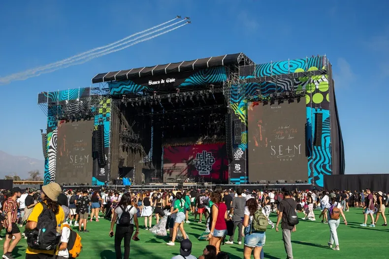 lollapalooza  de gira local a un festival internacional, con chile como su primer destino fuera de ee.uu..webp