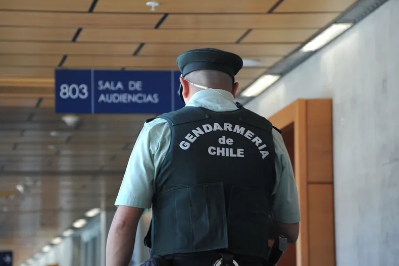 gendarme fue sorprendido con droga sintetica en control policial, fue suspendido y apelo en tribunales  fue rechazada.webp