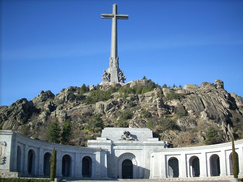valle de los caidos.jpg