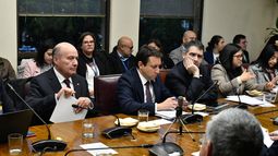 Acuerdo PPD y gobierno por Ley Miscelánea - Agencia Uno