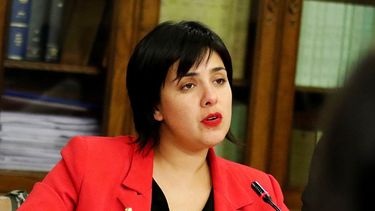 Cariola emplaza a partidos: “No nos usen como excusa para incumplir la palabra empeñada”