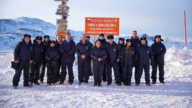 Diputados de la Comisión de Defensa Nacional realizaron sesión especial en la Antártica