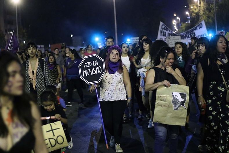 rebelion del cuerpo foto.jpg