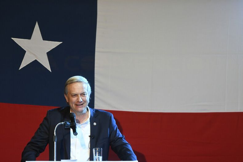 8897 a uno 1600884.jpg