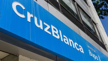 Isapre Cruz Blanca / Agencia Uno
