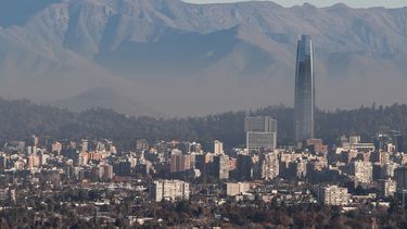 Restricción vehicular en Santiago busca disminuir los niveles de contaminación - Agencia Uno