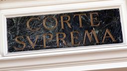Suprema condena a médicos torturadores de la CNI por muerte de profesor