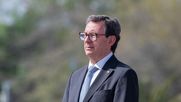 El ministro de Defensa, Fernando Barros, preside la Revista Preparatoria de la Parada Militar - Agencia Uno