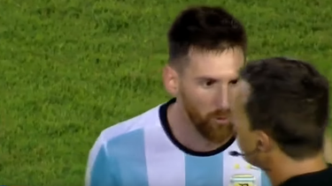 VIDEO| Tomatelá, conch...: Suspenden a Lionel Messi por 4 partidos tras insultar al árbitro