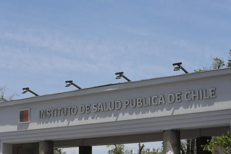 multan con 20 millones a andromaco por vender blisteres con comprimidos para epilepticos abiertos y agrietados.webp