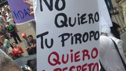 Ley contra el acoso callejero y el machismo: “La culpa es de las mujeres”