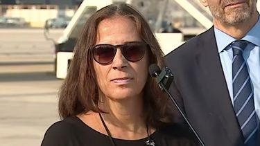 Canciller Urrejola en su arribo a Chile: “Yo tomé la decisión de volver, el Presidente no me lo pidió”