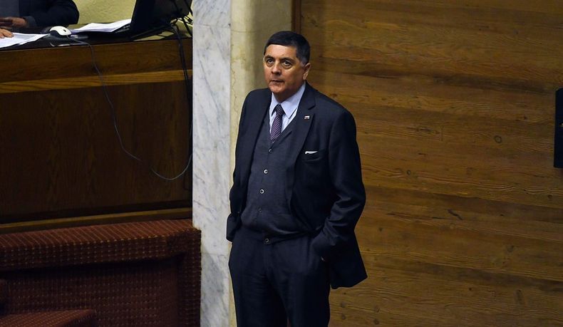 28533 a uno 1083469.jpg