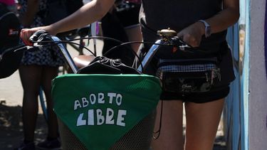 Abogada feminista y aborto en Francia: Fomenta un debate necesario sobre la autonomía