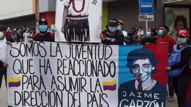 Motociclista muere tras herirse el cuello en barrio de Bogotá donde continúan las protestas en Colombia
