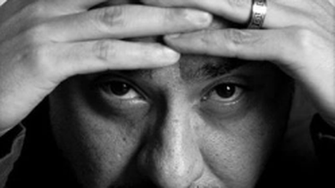 David Bustos, escritor:  “La frase Chile despertó implica volver a mirar lo que siempre estuvo, pero desde una perspectiva crítica”