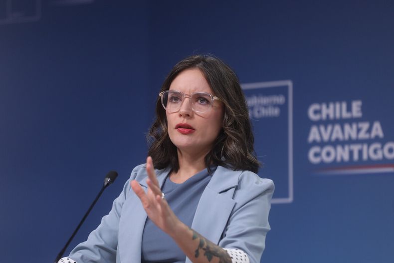 6213 ministra camila vallejo.jpg