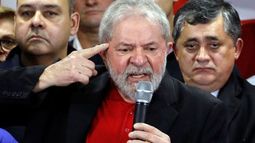 Lula anuncia que continuará en carrera presidencial: El único que tiene derecho a decretar mi final es el pueblo brasileño