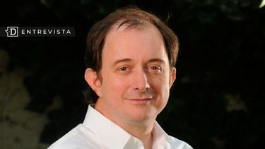 Urbanista Iván Poduje y crimen organizado: Tomas de casas son más graves que campamentos