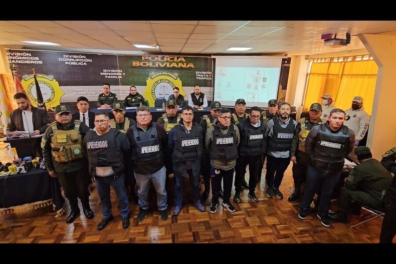 17 militares detenidos en bolivia habian planificado en cuatro grupos golpe desde mayo.jpg