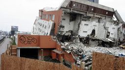 A 11 años del 27F: Cinco consejos para estar preparados ante un sismo en Chile