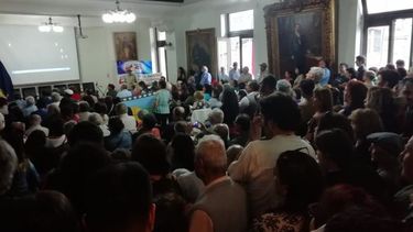 Contraloría ordena al municipio de Valparaíso que inicie un sumario para establecer el origen de los recursos del acto en honor a la revolución cubana