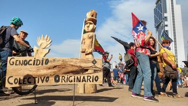 Mauricio Soto Paillalef, escultor mapuche: Que hayan quemado el tótem solo hizo que ardiera la materia, pero no lo que simboliza