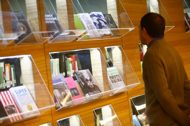 Biblioteca referencial.jpg