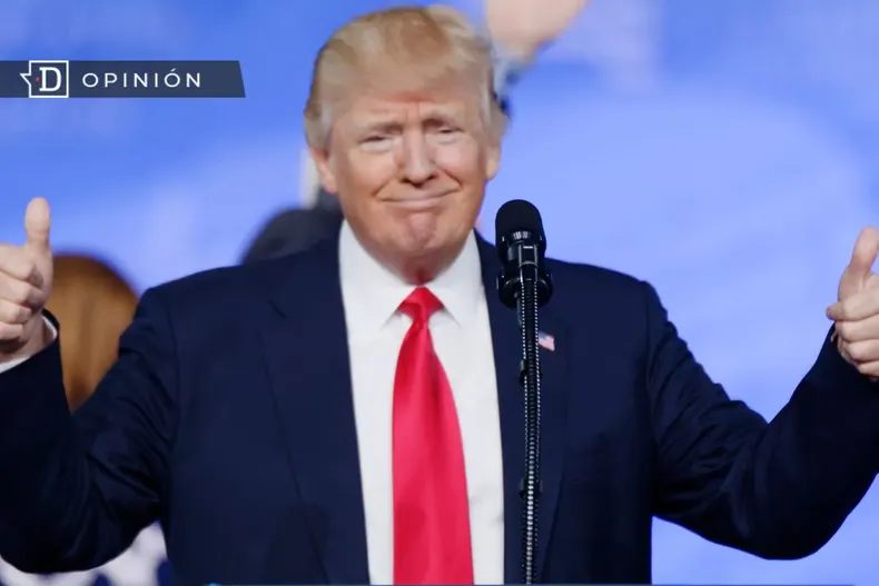 14000 donald trump with his thumbs up.webp