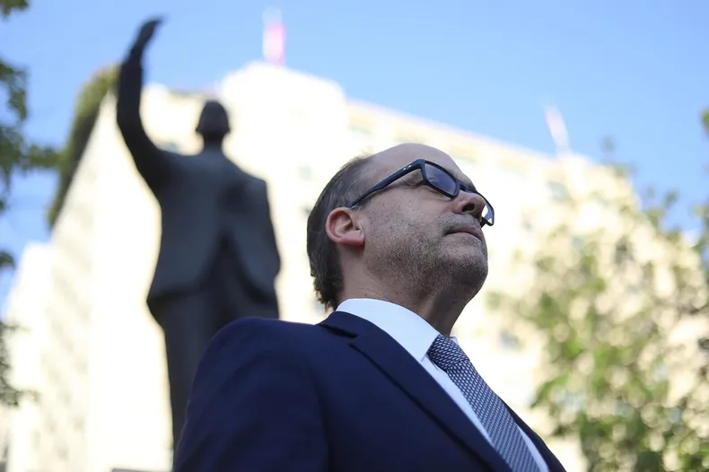 15180 a uno 1631900.webp