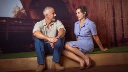 César Caillet y Blanca Lewin en la obra chilena Los Puentes de Madison.