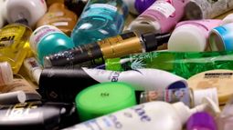 Envases de plástico de la industria cosmética.&nbsp;