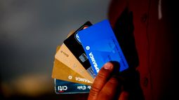 Imagen referencial sobre tarjetas de crédito - Agencia Uno Imagen referencial sobre tarjetas de crédito - Agencia Uno