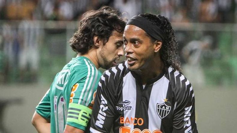 ronaldinho valdivia.jpg