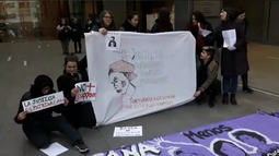 Realizan concentración en la Fiscalía Nacional para exigir justicia por Nicole Saavedra a tres años de su asesinato