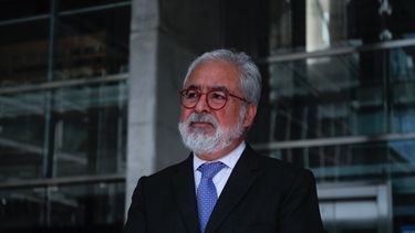 Acusando a Boric y a jueza Leyton: El recurso de amparo de Hermosilla para salir de Santiago 1