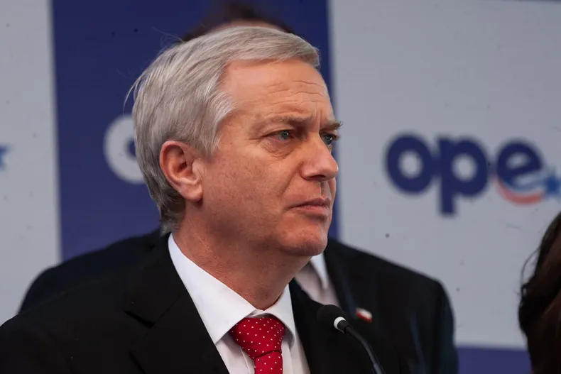 30323 a uno 1713653.webp