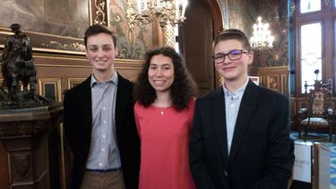 Elección de joven mestiza para el rol de Juana de Arco despierta polémica racista en Francia