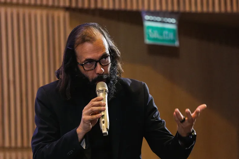 un evento gigante marcelo lagos advierte riesgo sismico en la region metropolitana tras 65 anos sin terremotos.webp