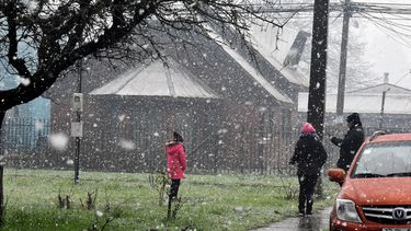 Nieve en Santiago: MeteoChile confirma precipitaciones sólidas en zona oriente y San José de Maipo