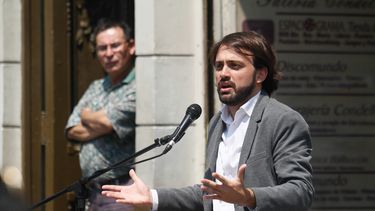 Alcaldía de Sharp calcula deuda de Valparaíso en 40 mil millones más que lo declarado por el ex edil Jorge Castro