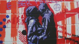 #EspecialAmorEsAmor: “Hagamos el amor en la barricada”, canciones para un amor revolucionario