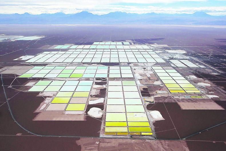 salar de atacama sqm.jpg
