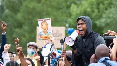 VIDEO| John Boyega, eres nuestro héroe: Actor de Star Wars da potente discurso en Londres durante protestas por asesinato de George Floyd
