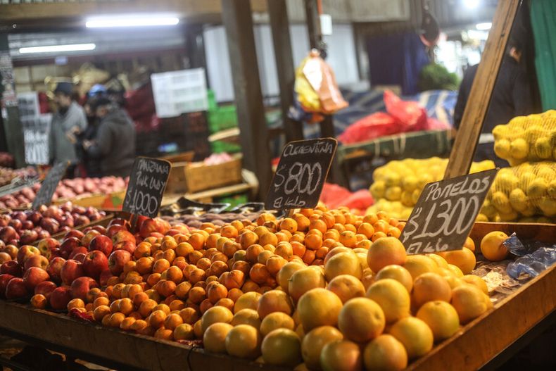 chile en el top cuatro de paises que declara tener dificultades para llegar a fin de mes.jpg