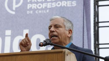 Profesores insisten: Propuesta del Ejecutivo es insuficiente y amenazan con paro indefinido