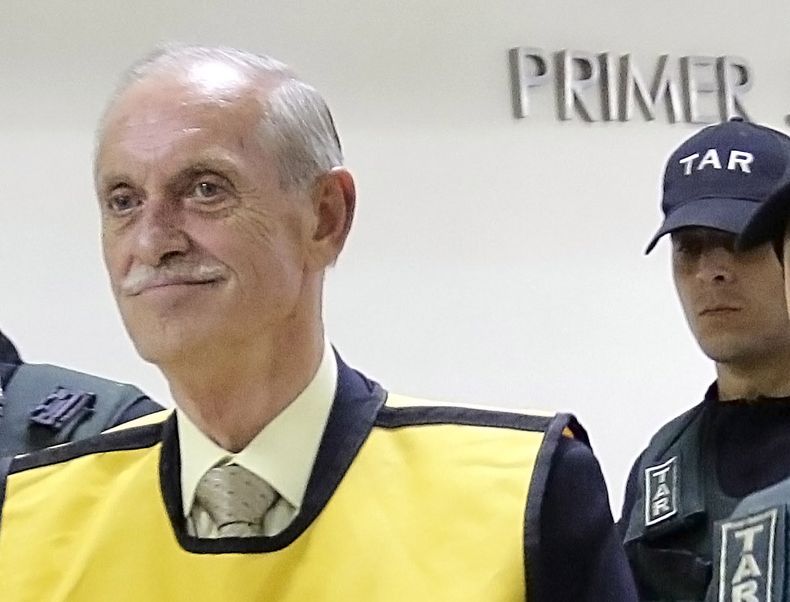 A_UNO_885851.jpg