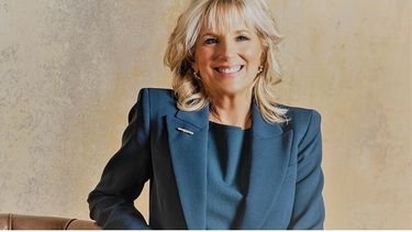 Biden al borde del abismo: Su esposa y confidente una de pocas razones que lo mantiene en pie