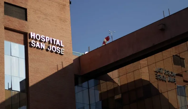 este palacio del abuso no puede continuar hospital san jose pago 7400 millones a funcionarios con licencias y piden fiscalizar.webp
