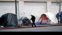 Tribunal Supremo de EEUU respalda multas a personas sin hogar que duermen en la calle